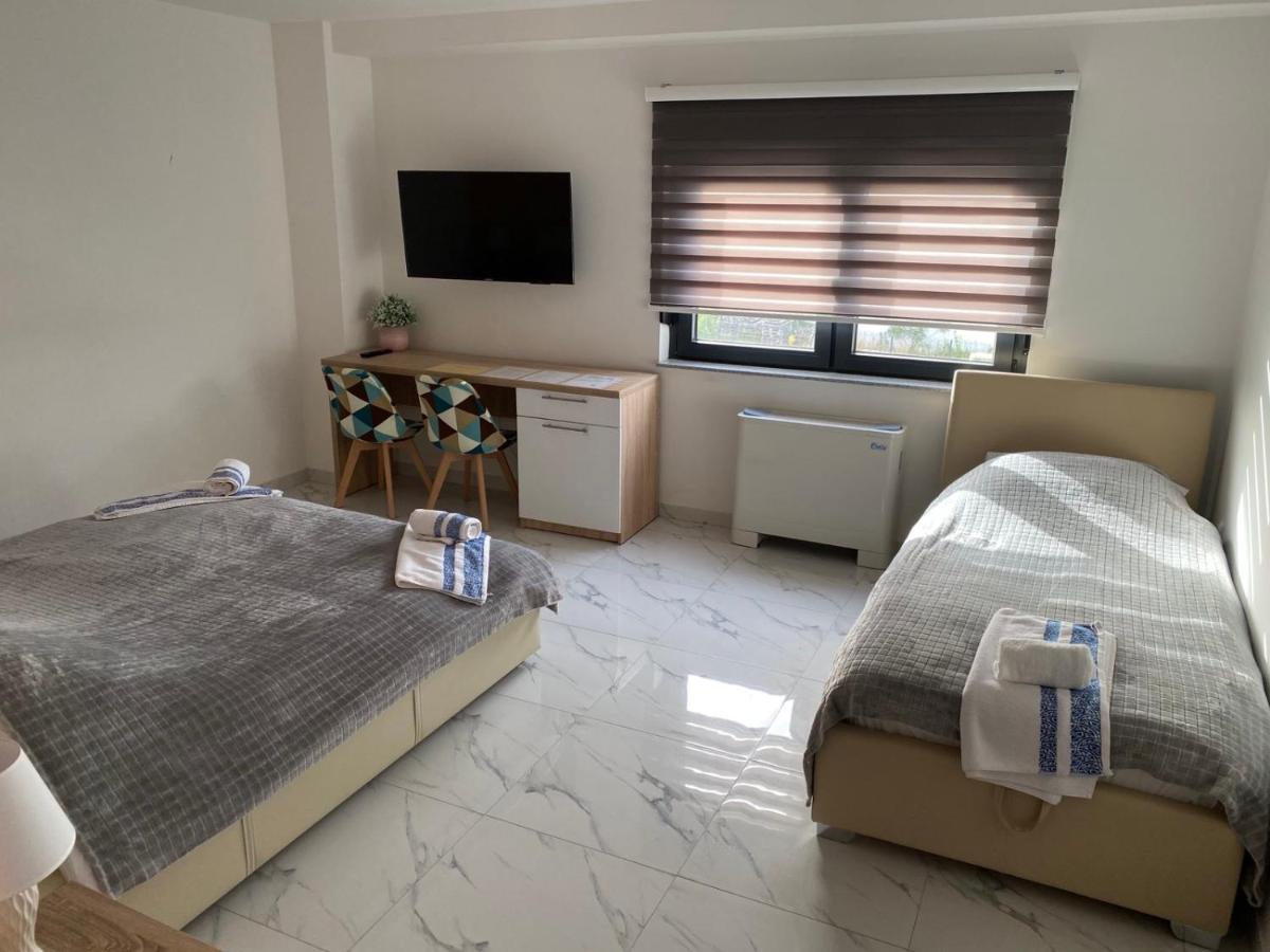 Belamionix Motel Bosanski Samac Экстерьер фото