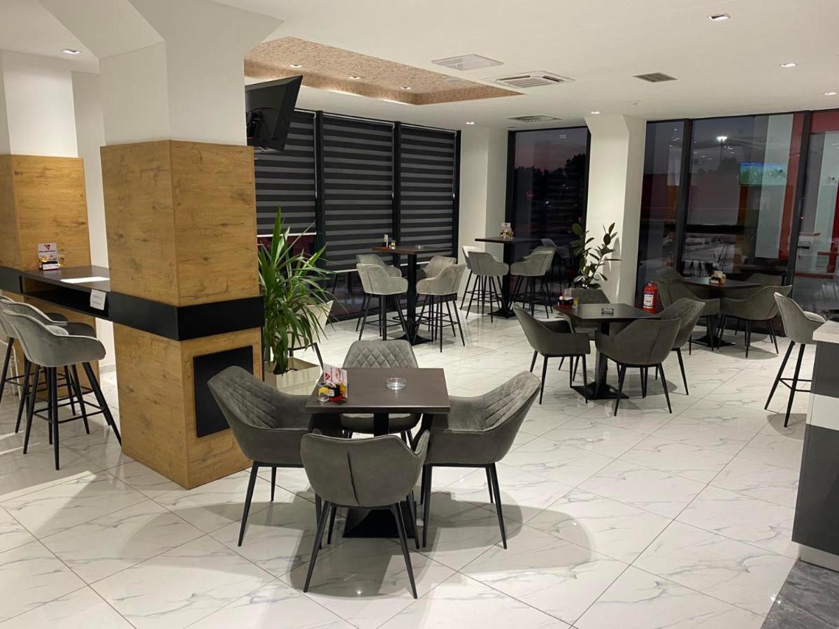 Belamionix Motel Bosanski Samac Экстерьер фото